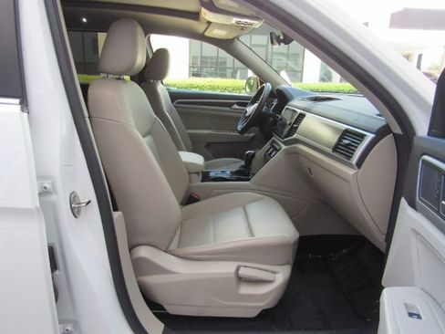 Used 2022 Volkswagen Atlas SE w/ Panoramic Sunroof Package image 20