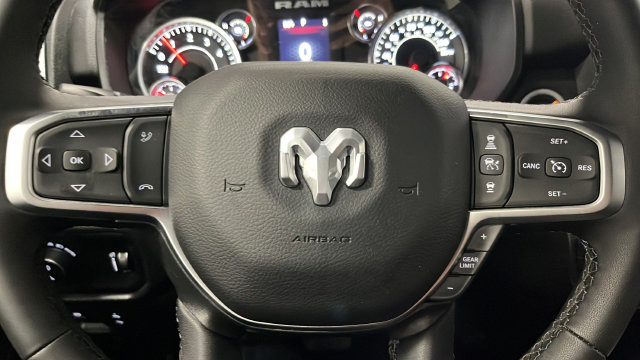 Used 2025 RAM 1500 Big Horn AWD/4WD image 15