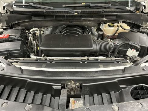 Used 2023 GMC Yukon Denali Ultimate AWD/4WD image 6