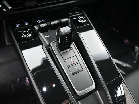 Used 2024 Porsche 911 Carrera GTS image 21