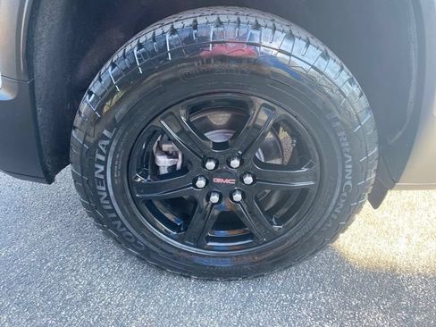 Used 2023 GMC Acadia AT4 w/ Technology Package AWD/4WD image 12