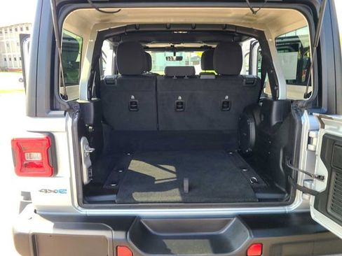 Used 2023 Jeep Wrangler Unlimited Rubicon 4xe w/ Steel Bumper Group AWD/4WD image 26