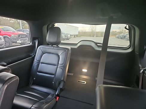 Used 2023 Lincoln Navigator Reserve image 14