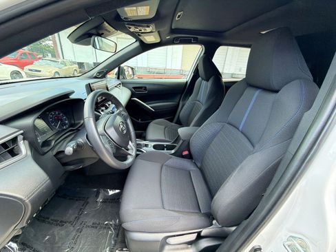 Used 2024 Toyota Corolla Cross AWD Hybrid w/ Moonroof Package image 25