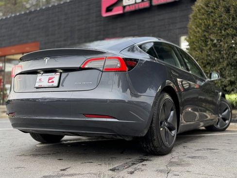 Used 2018 Tesla Model 3 Long Range image 13