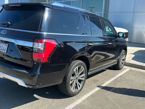 Used 2020 Ford Expedition Platinum AWD/4WD image 2