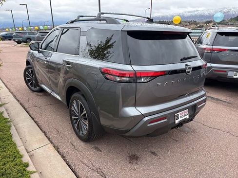 New 2026 Nissan Pathfinder Platinum w/ Cargo Package AWD/4WD image 4