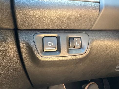 Used 2019 GMC Acadia SLE FWD image 24