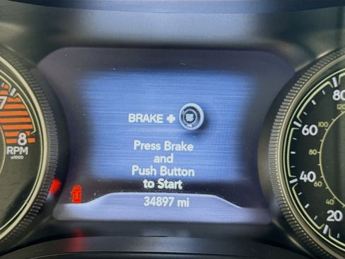 Used 2021 Jeep Cherokee Limited image 16