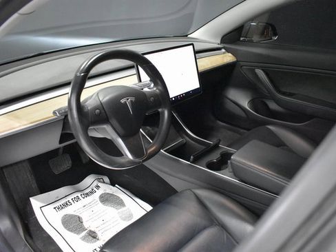 Used 2019 Tesla Model 3 Long Range image 4