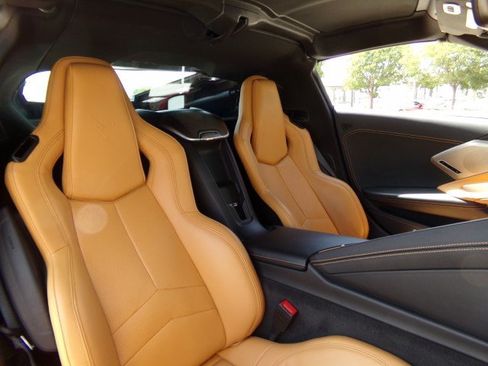 Used 2023 Chevrolet Corvette Stingray Preferred Cpe w/ Body-Color Dual Roof Package RWD image 26