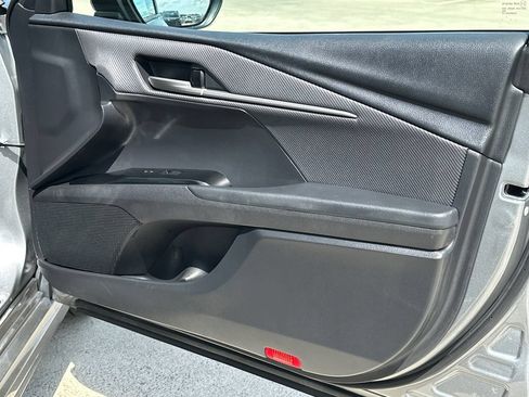 Used 2025 Toyota Camry SE w/ Convenience Package AWD/4WD image 11