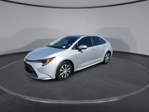 Used 2022 Toyota Corolla LE FWD image 5