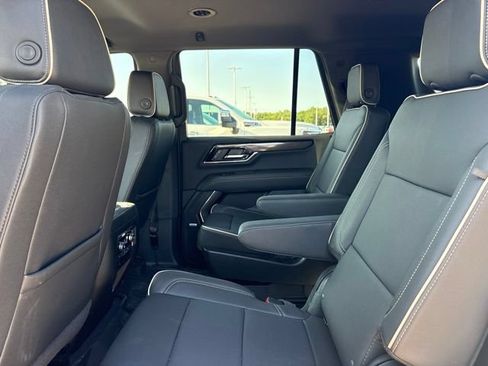 Used 2026 GMC Yukon Elevation AWD/4WD image 17