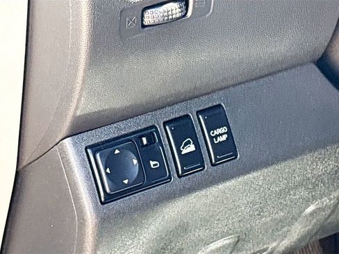 Used 2020 Nissan Frontier PRO-4X w/ Pro-4x Utility Package AWD/4WD image 10