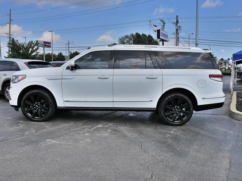 Used 2024 Lincoln Navigator L Reserve AWD/4WD image 8