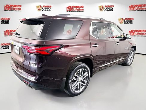 Used 2022 Chevrolet Traverse High Country AWD/4WD image 18