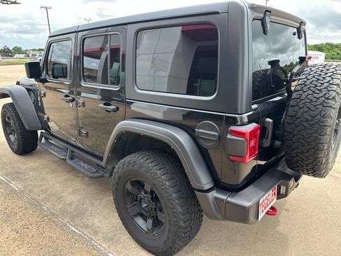 Used 2021 Jeep Wrangler Unlimited Rubicon w/ LED Lighting Group AWD/4WD image 5