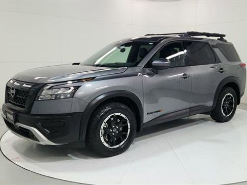 Used 2025 Nissan Pathfinder Rock Creek image 3