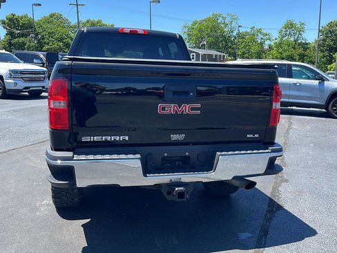 Used 2015 GMC Sierra 2500 SLE w/ SLE Preferred Package AWD/4WD image 4