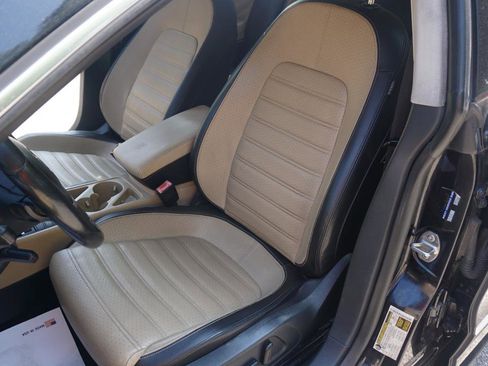 Used 2013 Volkswagen CC R-Line FWD image 18