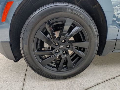 Used 2024 Chevrolet Equinox LS w/ LS Convenience Package image 39