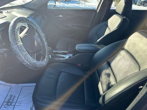 Used 2018 Chevrolet Malibu Premier w/ Premier Sun and Wheel Package image 38