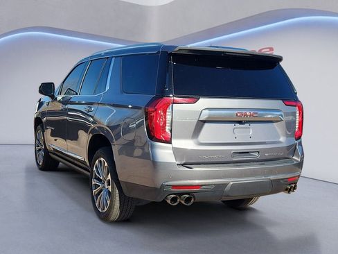 Used 2021 GMC Yukon Denali w/ Denali Premium Package image 3