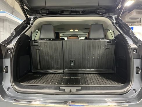Used 2020 Toyota Highlander Limited AWD/4WD image 35