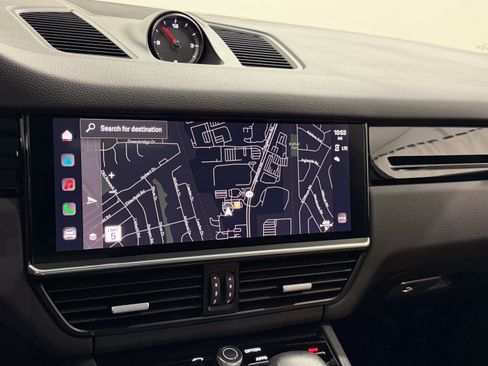 Certified 2023 Porsche Cayenne AWD/4WD image 41