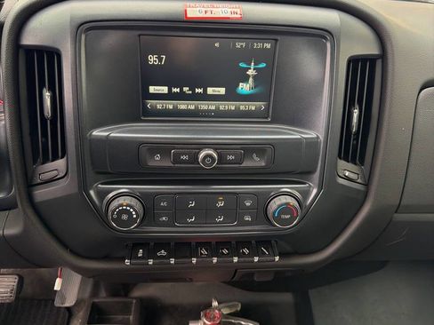 Used 2018 Chevrolet Silverado 2500 W/T w/ Snow Plow Prep Package image 9