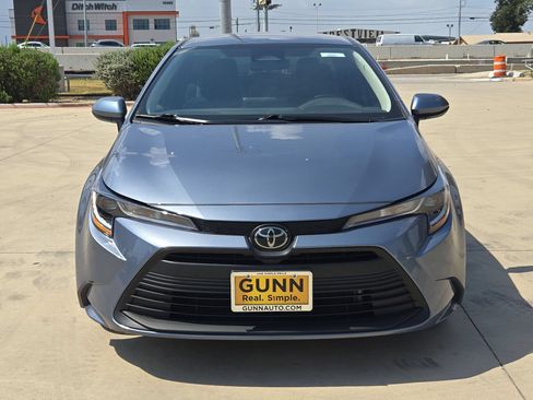 Used 2024 Toyota Corolla LE FWD image 8