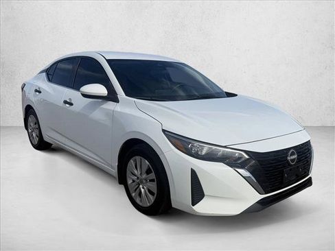 Used 2024 Nissan Sentra S FWD image 3