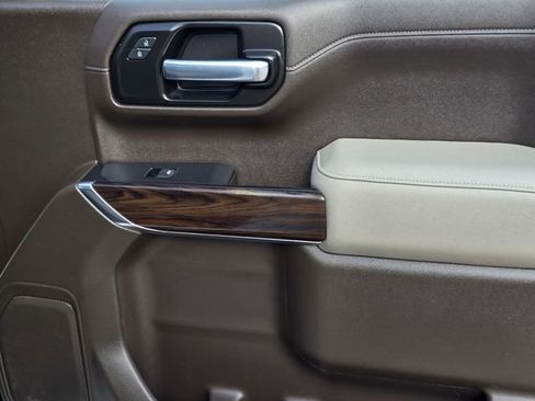 Used 2021 GMC Sierra 1500 SLT w/ X31 Off-Road Package image 32