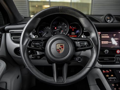 Certified 2025 Porsche Macan GTS AWD/4WD image 26