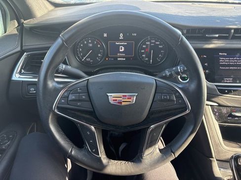 Used 2020 Cadillac XT5 Premium Luxury image 11