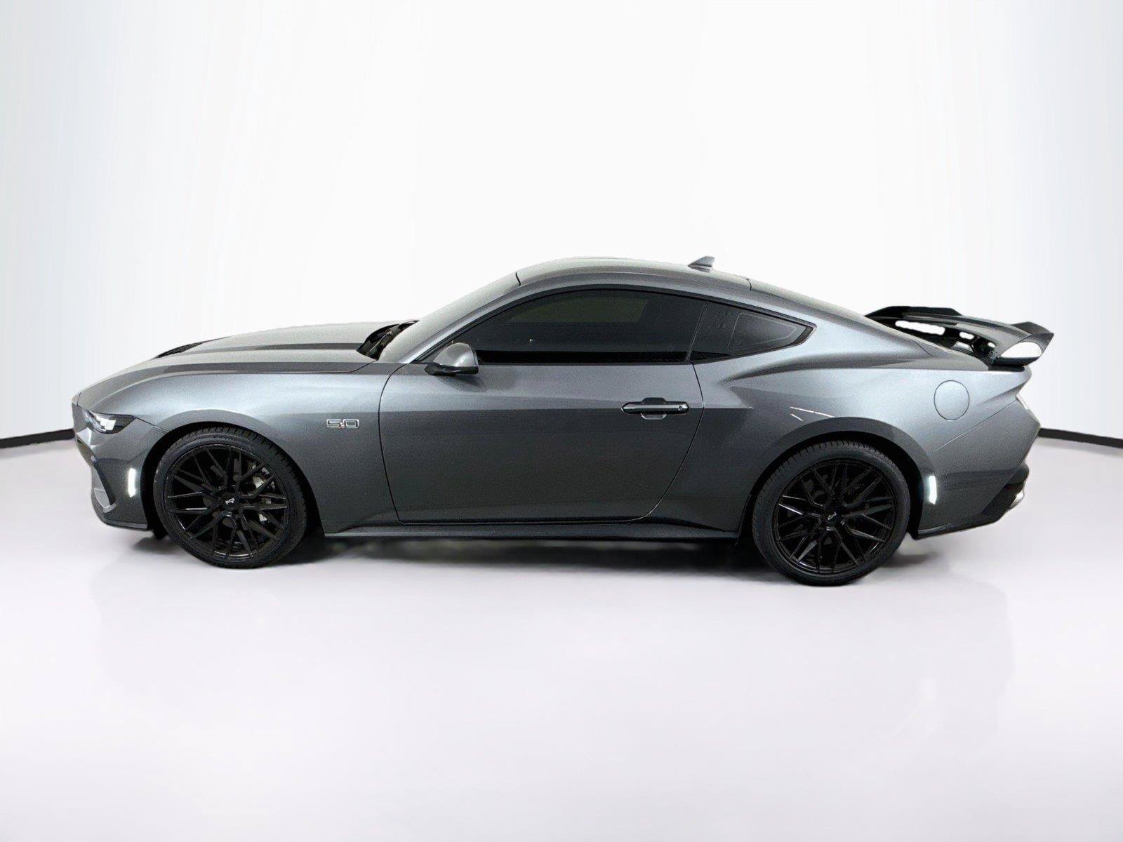 Used 2024 Ford Mustang GT Premium RWD image 2