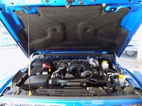 Certified 2024 Jeep Gladiator Mojave image 31