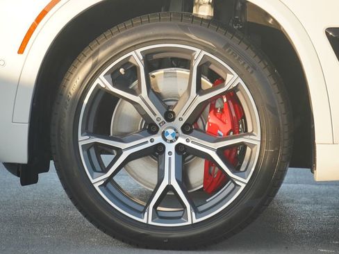 New 2026 BMW X5 M60i w/ Executive Package image 5