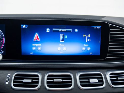 Used 2025 Mercedes-Benz GLE 350 4MATIC image 26