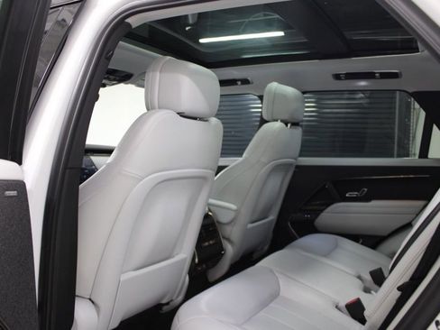 Used 2024 Land Rover Range Rover Sport SE AWD/4WD image 39