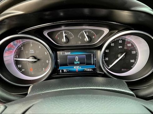Used 2019 Buick Envision Essence FWD image 13