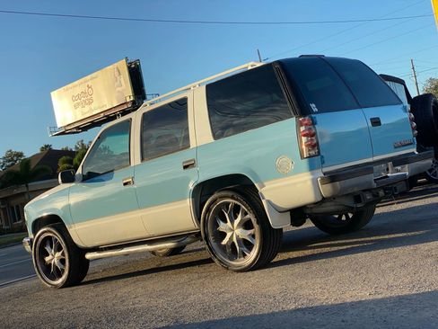 Used 1998 Chevrolet Tahoe 4WD w/ Comfort & Security Pkg image 3