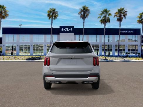 New 2026 Kia Sorento S image 5