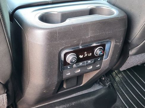 Used 2021 Chevrolet Tahoe Z71 w/ Z71 Off-Road Package image 36