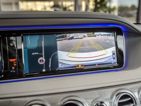 Used 2017 Mercedes-Benz S 550 4MATIC Sedan image 28