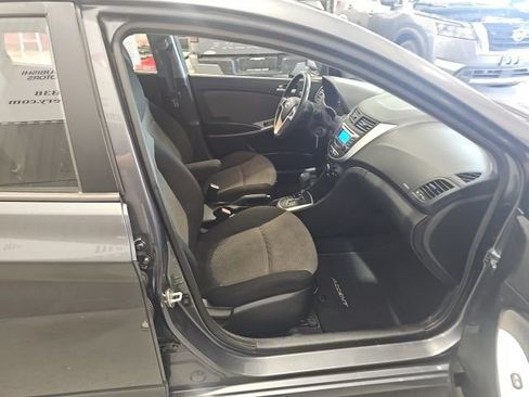 Used 2013 Hyundai Accent GS FWD image 21