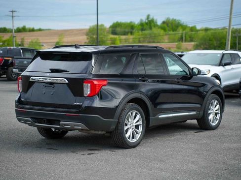 Certified 2024 Ford Explorer XLT w/ Equipment Group 202A AWD/4WD image 5