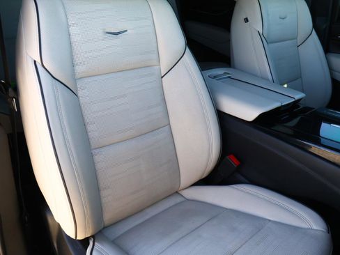 Used 2021 Cadillac Escalade Sport w/ Driver Assist Tech Package image 24