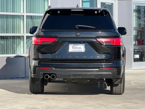 Used 2024 Toyota Sequoia TRD Pro AWD/4WD image 5
